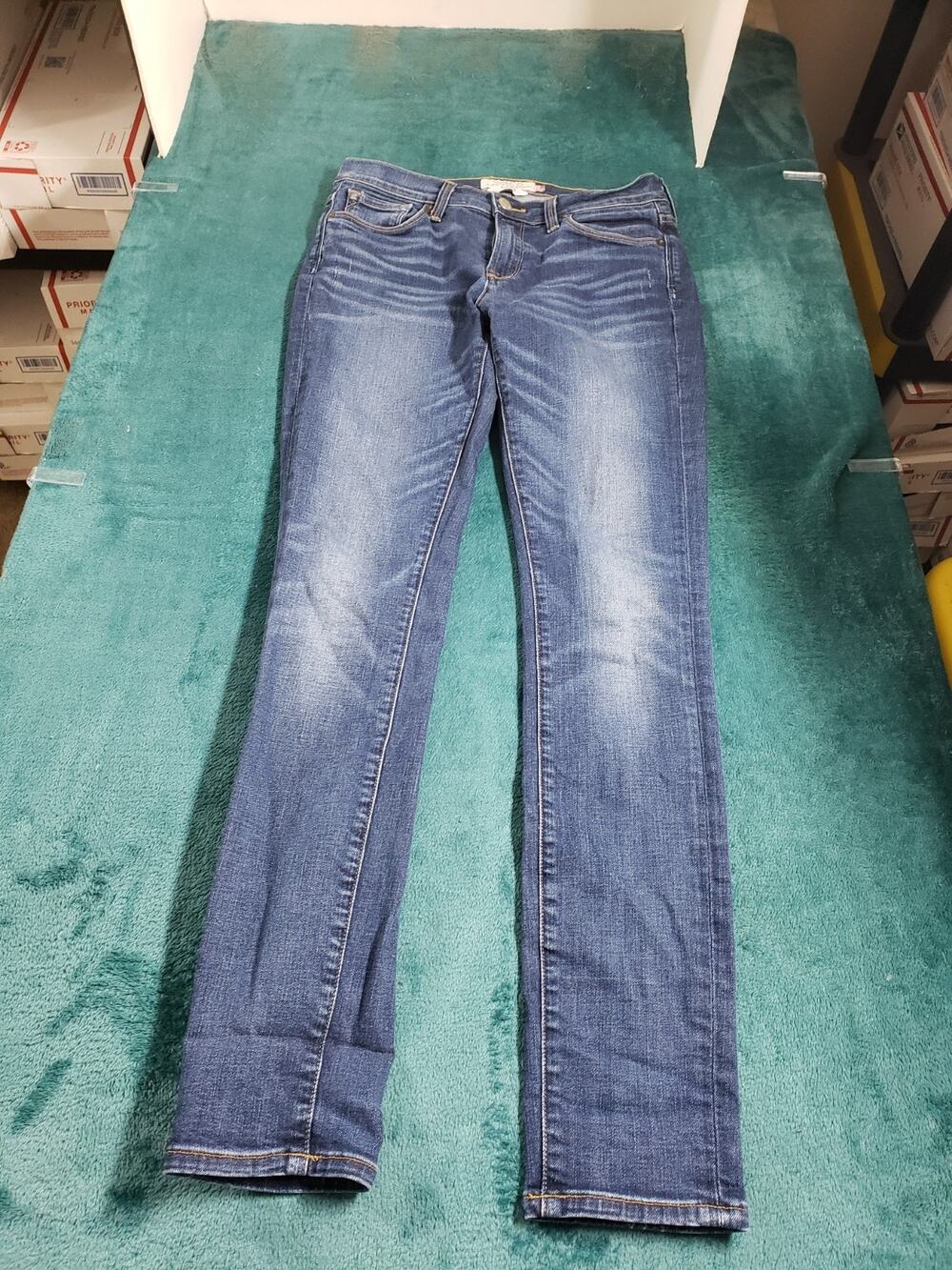 Lucky Brand Jeans Size 2 Womens Blue White Oak Cone Brooke Skinny Ankle USA